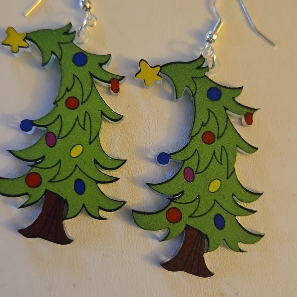 GRINCH TREE EARRINGS - Picture 2 of 3